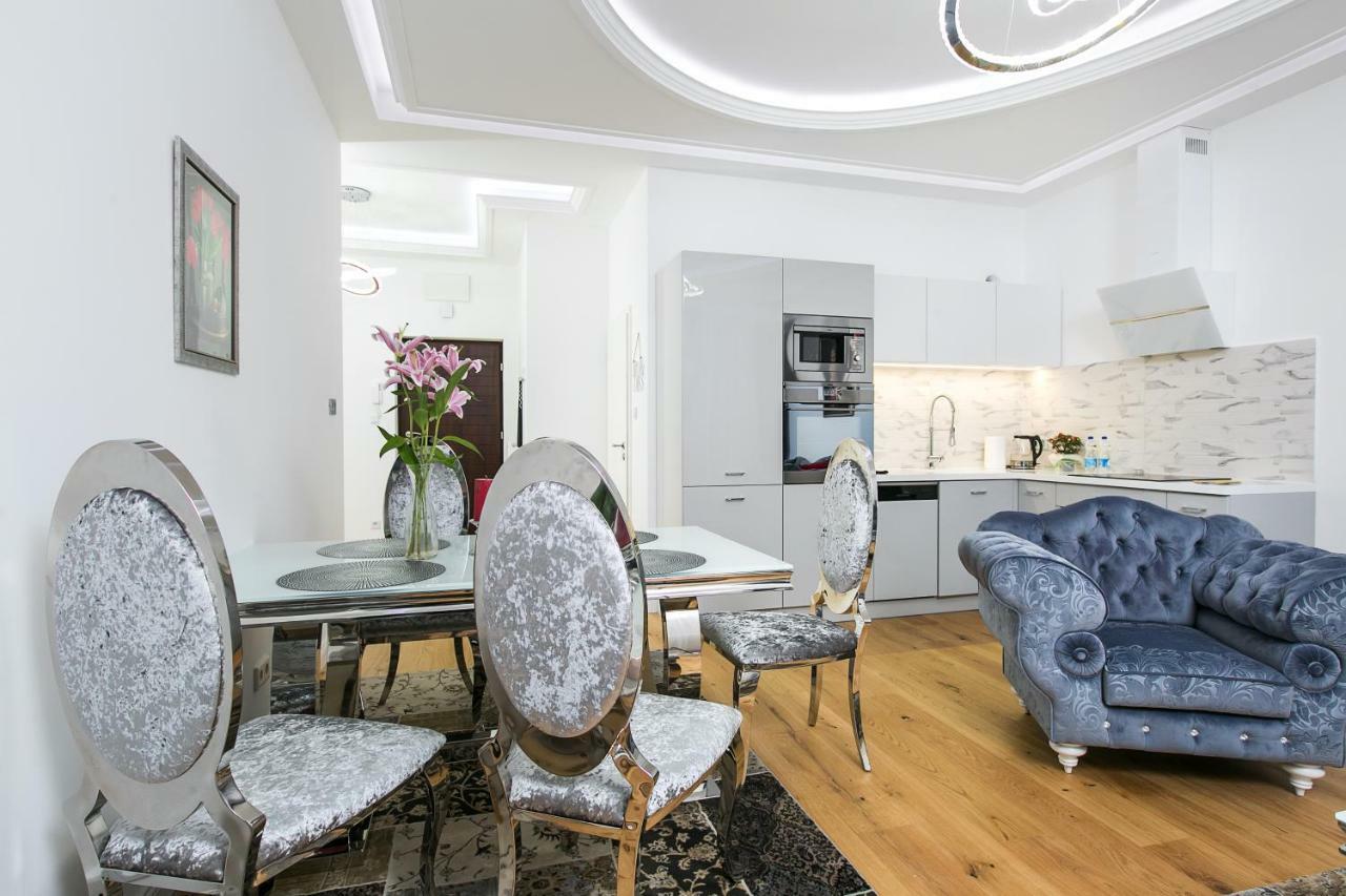 Old Town Cristal Apartment By Otium Краков Экстерьер фото